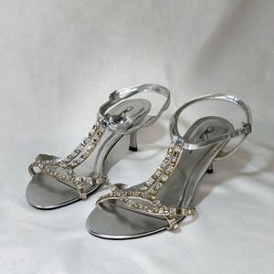 WILD ROSE Silver Sandals Women 9.5 Avon Formal Rhinestone T Strap Slingback Heel